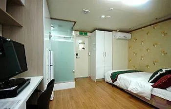 E Residence Seoul 0*,