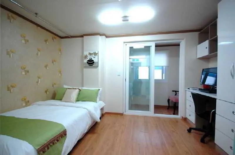 E Residence Seoul