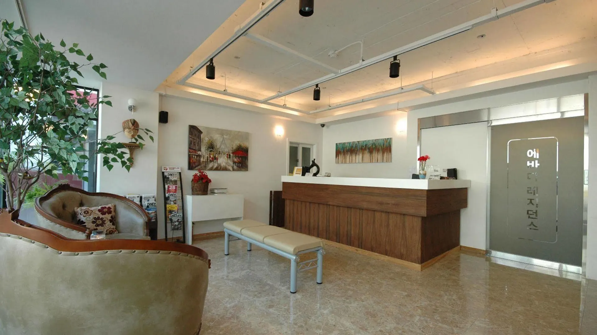 Apartment E Residence Seoul